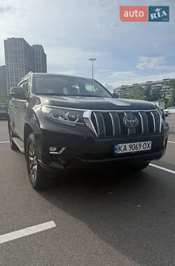 Позашляховик / Кросовер Toyota Land Cruiser Prado 2019 в Києві