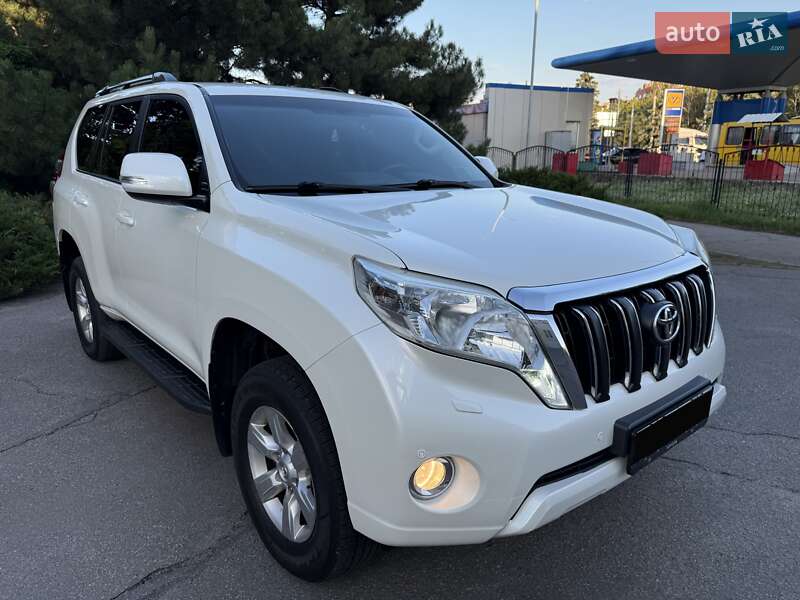 Позашляховик / Кросовер Toyota Land Cruiser Prado 2014 в Полтаві