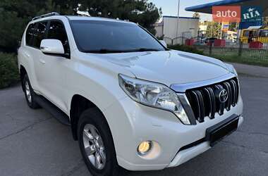 Внедорожник / Кроссовер Toyota Land Cruiser Prado 2014 в 