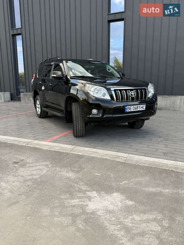 Toyota Land Cruiser Prado 2013