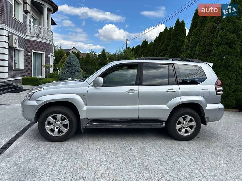 Позашляховик / Кросовер Toyota Land Cruiser Prado 2007 в Києві