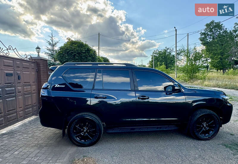 Внедорожник / Кроссовер Toyota Land Cruiser Prado 2020 в Славянске
