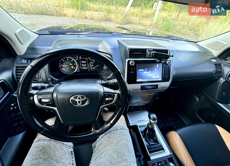 Внедорожник / Кроссовер Toyota Land Cruiser Prado 2020 в Славянске