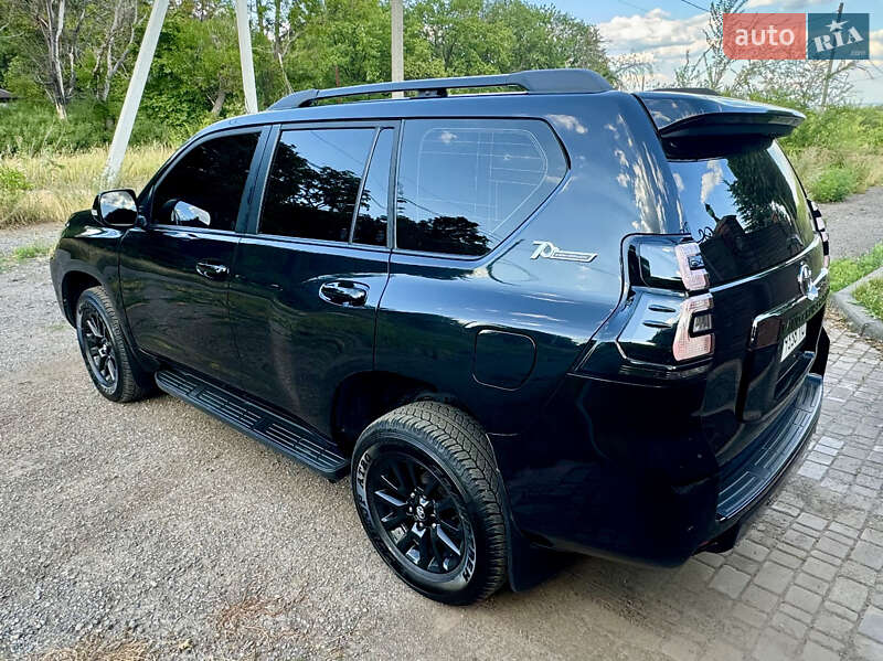 Внедорожник / Кроссовер Toyota Land Cruiser Prado 2020 в Славянске