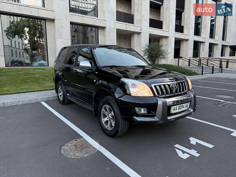 Позашляховик / Кросовер Toyota Land Cruiser Prado 2004 в Києві