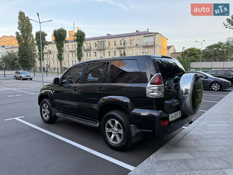 Позашляховик / Кросовер Toyota Land Cruiser Prado 2004 в Києві