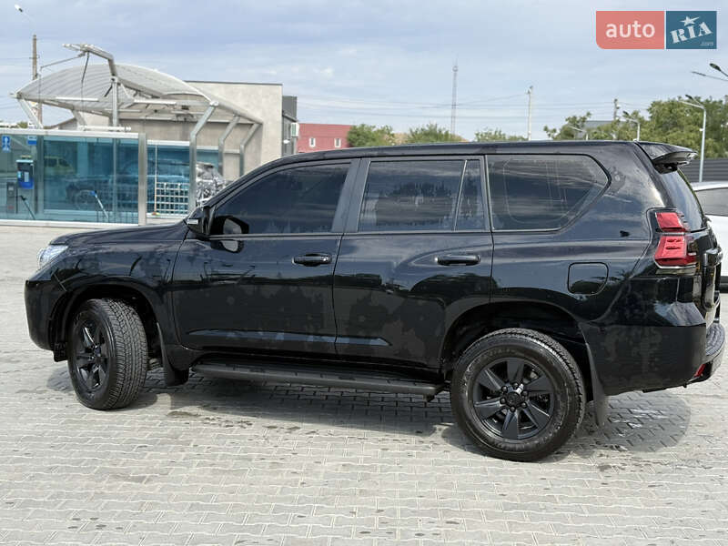 Внедорожник / Кроссовер Toyota Land Cruiser Prado 2023 в Николаеве