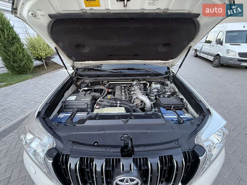 Внедорожник / Кроссовер Toyota Land Cruiser Prado 2014 в Одессе
