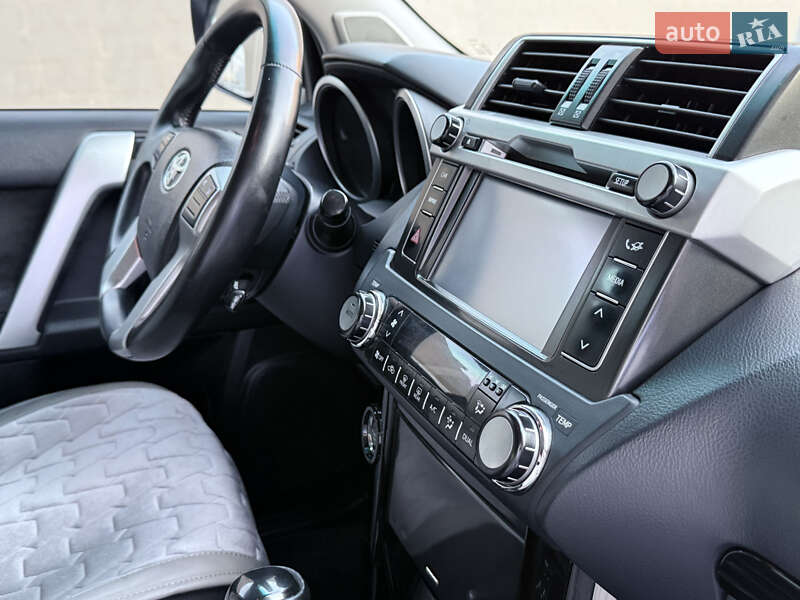 Внедорожник / Кроссовер Toyota Land Cruiser Prado 2014 в Одессе
