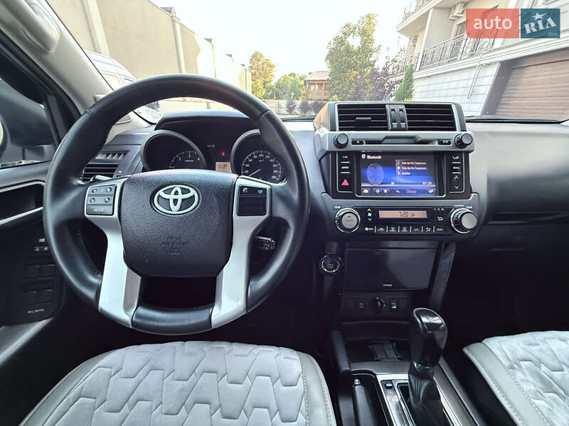 Внедорожник / Кроссовер Toyota Land Cruiser Prado 2014 в Одессе