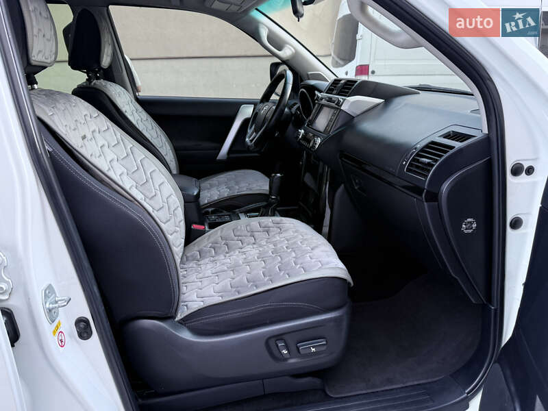 Внедорожник / Кроссовер Toyota Land Cruiser Prado 2014 в Одессе
