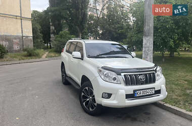 Внедорожник / Кроссовер Toyota Land Cruiser Prado 2010 в Киеве