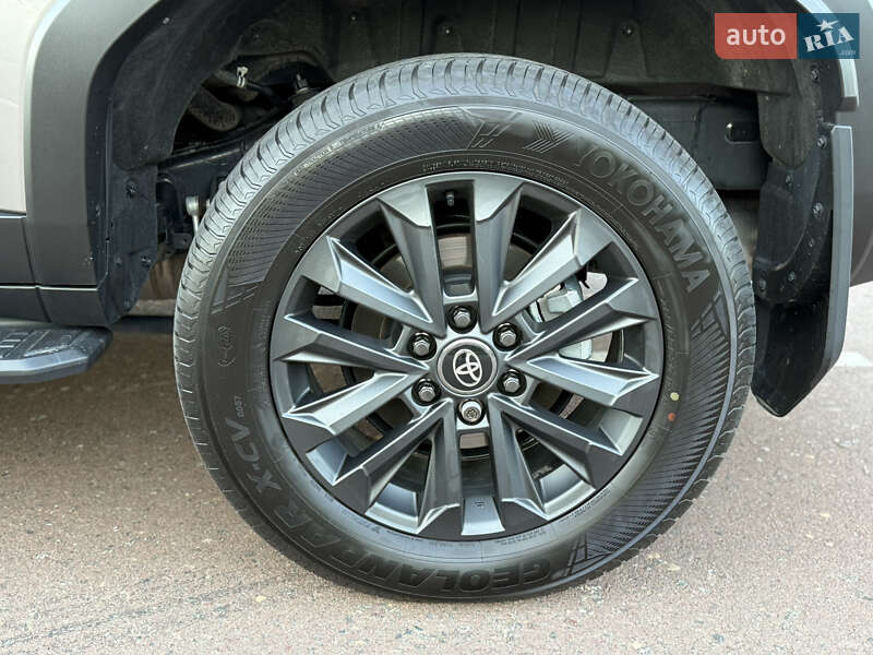 Внедорожник / Кроссовер Toyota Land Cruiser Prado 2024 в Киеве