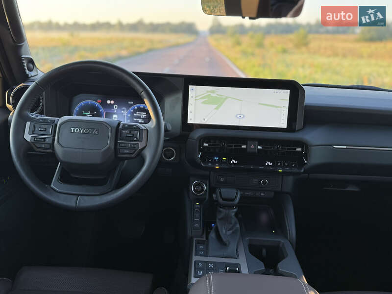 Внедорожник / Кроссовер Toyota Land Cruiser Prado 2024 в Киеве