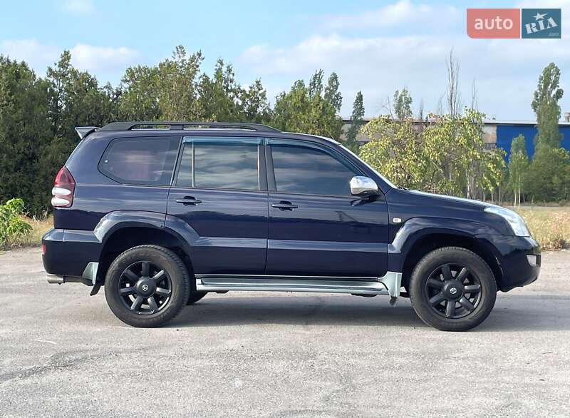 Внедорожник / Кроссовер Toyota Land Cruiser Prado 2005 в Днепре