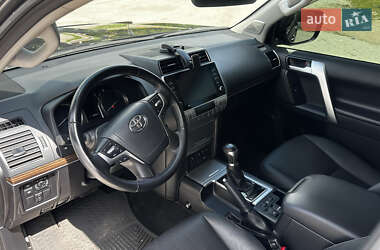 Внедорожник / Кроссовер Toyota Land Cruiser Prado 2021 в 