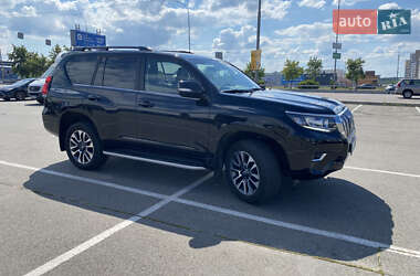Внедорожник / Кроссовер Toyota Land Cruiser Prado 2022 в Киеве