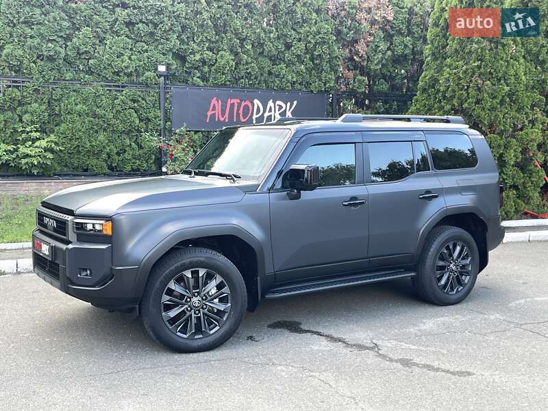 Toyota Land Cruiser Prado 2024