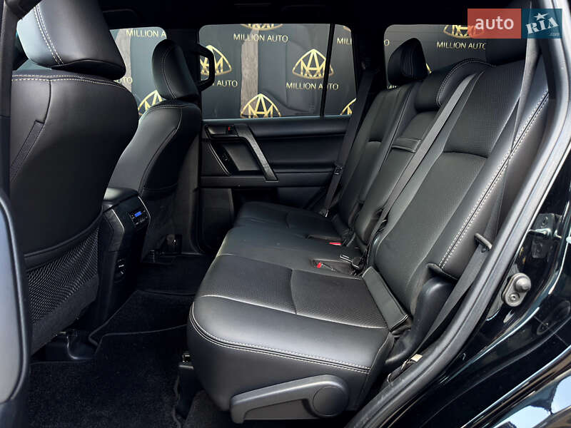 Позашляховик / Кросовер Toyota Land Cruiser Prado 2018 в Києві