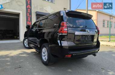 Внедорожник / Кроссовер Toyota Land Cruiser Prado 2022 в 