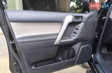 Внедорожник / Кроссовер Toyota Land Cruiser Prado 2022 в 