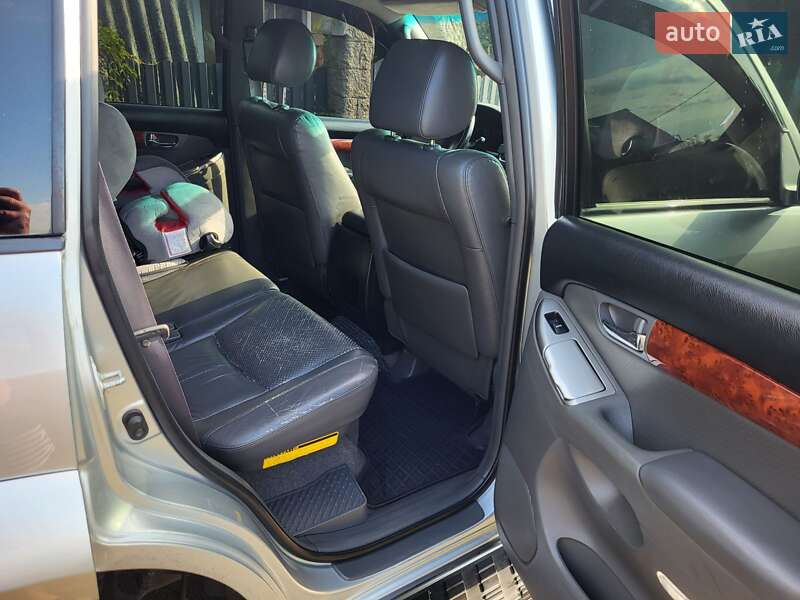 Внедорожник / Кроссовер Toyota Land Cruiser Prado 2006 в Ровно фото 24 Внедорожник / Кроссовер Toyota Land Cruiser Prado 2006 в Ровно