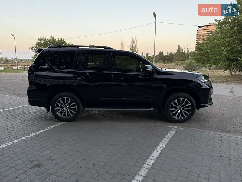 Внедорожник / Кроссовер Toyota Land Cruiser Prado 2022 в Одессе фото 3 Внедорожник / Кроссовер Toyota Land Cruiser Prado 2022 в Одессе