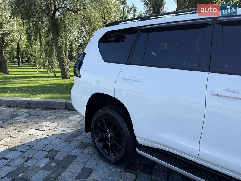 Внедорожник / Кроссовер Toyota Land Cruiser Prado 2021 в Киеве фото 26 Внедорожник / Кроссовер Toyota Land Cruiser Prado 2021 в Киеве