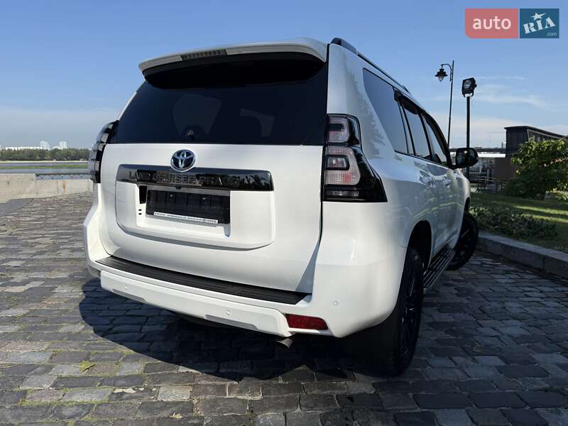 Внедорожник / Кроссовер Toyota Land Cruiser Prado 2021 в Киеве фото 35 Внедорожник / Кроссовер Toyota Land Cruiser Prado 2021 в Киеве
