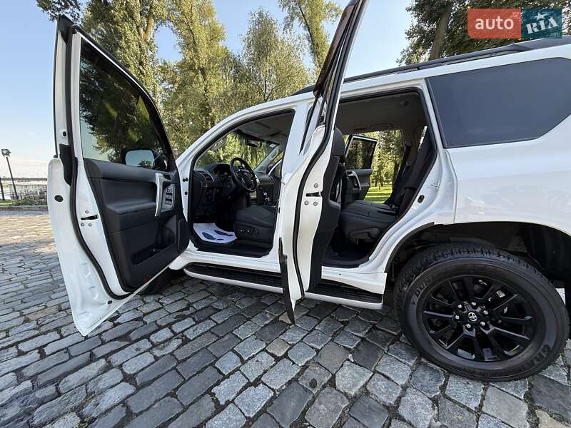 Внедорожник / Кроссовер Toyota Land Cruiser Prado 2021 в Киеве фото 60 Внедорожник / Кроссовер Toyota Land Cruiser Prado 2021 в Киеве