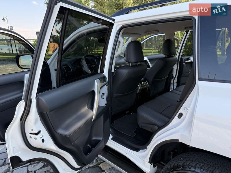 Внедорожник / Кроссовер Toyota Land Cruiser Prado 2021 в Киеве фото 84 Внедорожник / Кроссовер Toyota Land Cruiser Prado 2021 в Киеве