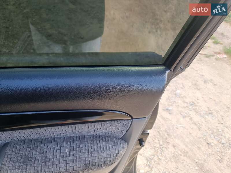 Внедорожник / Кроссовер Toyota Land Cruiser Prado 2004 в Черновцах