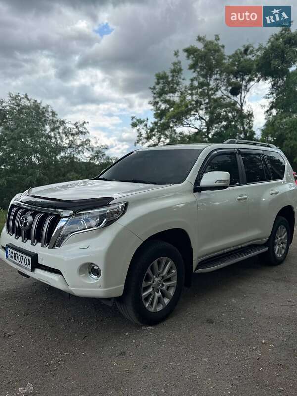 Позашляховик / Кросовер Toyota Land Cruiser Prado 2013 в Харкові фото 15 Позашляховик / Кросовер Toyota Land Cruiser Prado 2013 в Харкові