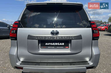 Внедорожник / Кроссовер Toyota Land Cruiser Prado 2019 в 