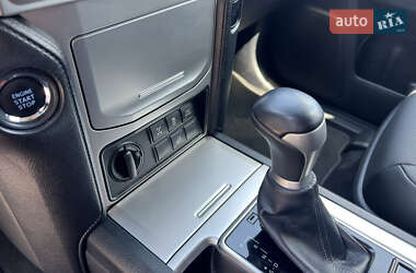 Внедорожник / Кроссовер Toyota Land Cruiser Prado 2019 в 
