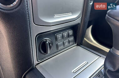 Внедорожник / Кроссовер Toyota Land Cruiser Prado 2019 в 