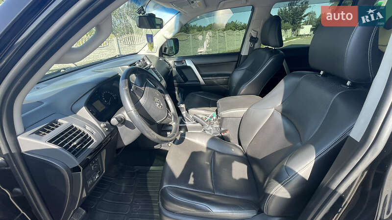 Позашляховик / Кросовер Toyota Land Cruiser Prado 2018 в Полтаві фото 6 Позашляховик / Кросовер Toyota Land Cruiser Prado 2018 в Полтаві