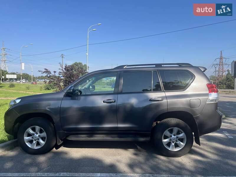 Позашляховик / Кросовер Toyota Land Cruiser Prado 2013 в Києві фото 16 Позашляховик / Кросовер Toyota Land Cruiser Prado 2013 в Києві