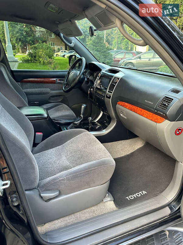 Позашляховик / Кросовер Toyota Land Cruiser Prado 2007 в Фастові