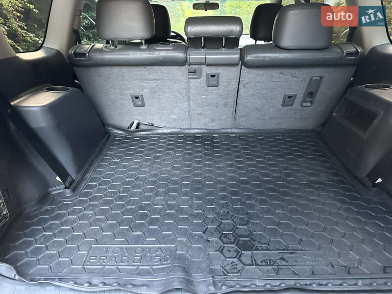 Позашляховик / Кросовер Toyota Land Cruiser Prado 2010 в Івано-Франківську