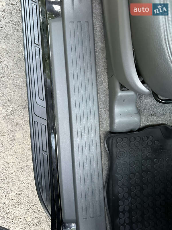 Позашляховик / Кросовер Toyota Land Cruiser Prado 2010 в Івано-Франківську