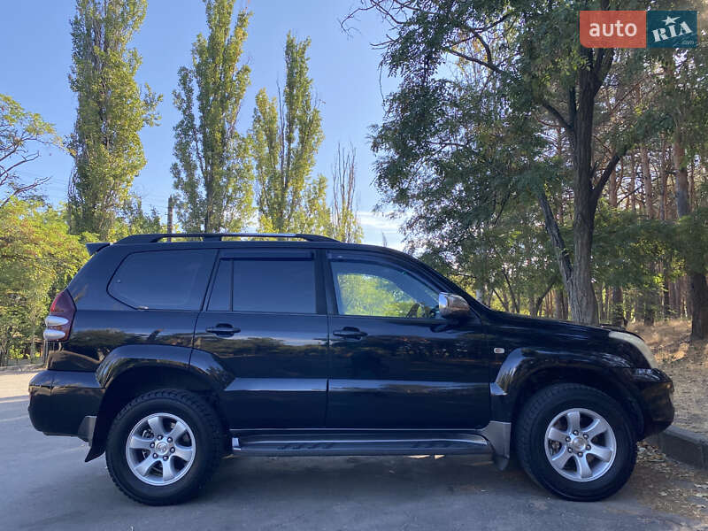 Позашляховик / Кросовер Toyota Land Cruiser Prado 2007 в Миколаєві