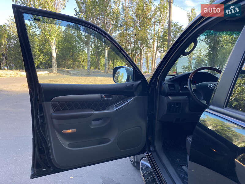 Позашляховик / Кросовер Toyota Land Cruiser Prado 2007 в Миколаєві