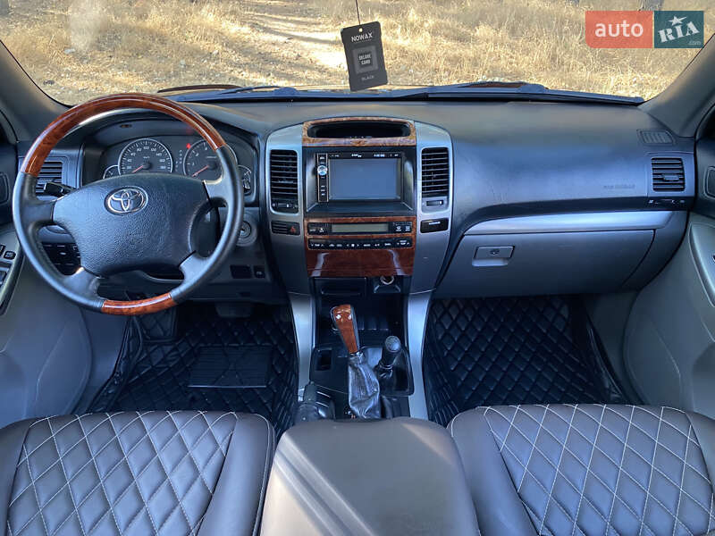 Позашляховик / Кросовер Toyota Land Cruiser Prado 2007 в Миколаєві
