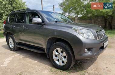 Внедорожник / Кроссовер Toyota Land Cruiser Prado 2012 в 