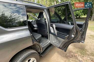 Внедорожник / Кроссовер Toyota Land Cruiser Prado 2012 в 