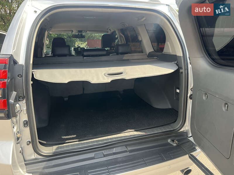 Внедорожник / Кроссовер Toyota Land Cruiser Prado 2010 в Запорожье фото 28 Внедорожник / Кроссовер Toyota Land Cruiser Prado 2010 в Запорожье