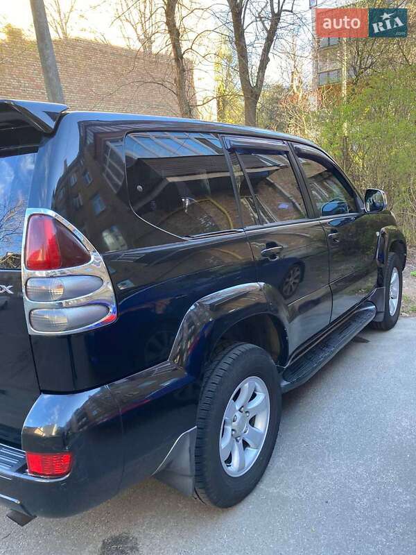 Внедорожник / Кроссовер Toyota Land Cruiser Prado 2005 в Киеве
