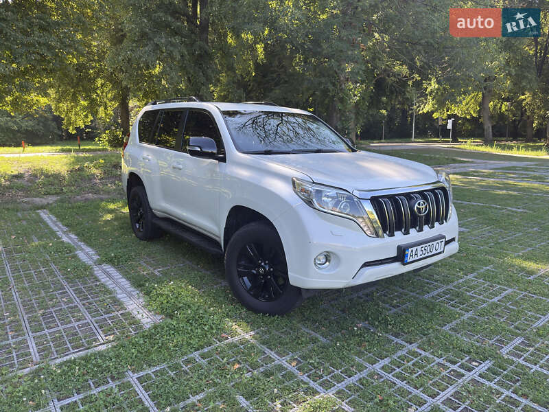 Внедорожник / Кроссовер Toyota Land Cruiser Prado 2016 в Киеве