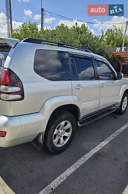 Внедорожник / Кроссовер Toyota Land Cruiser Prado 2006 в  фото 5 Внедорожник / Кроссовер Toyota Land Cruiser Prado 2006 в